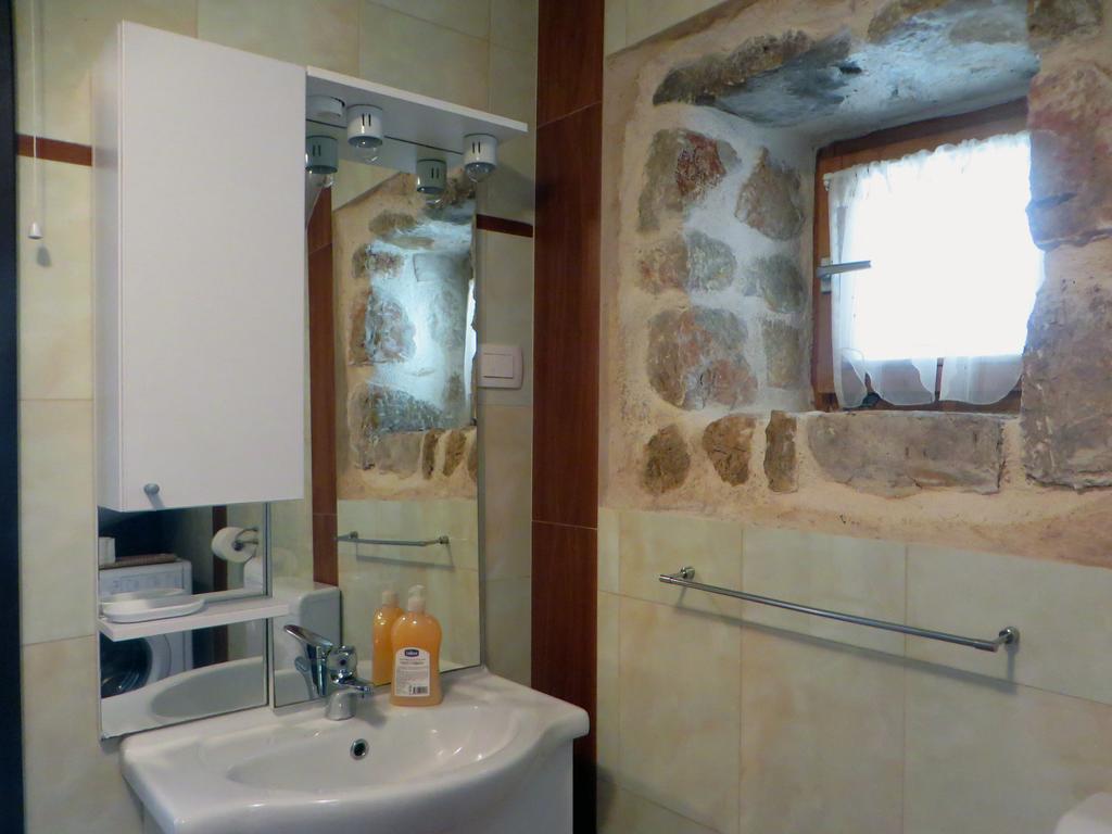 Holiday Home Rasopas Malinska Exterior photo